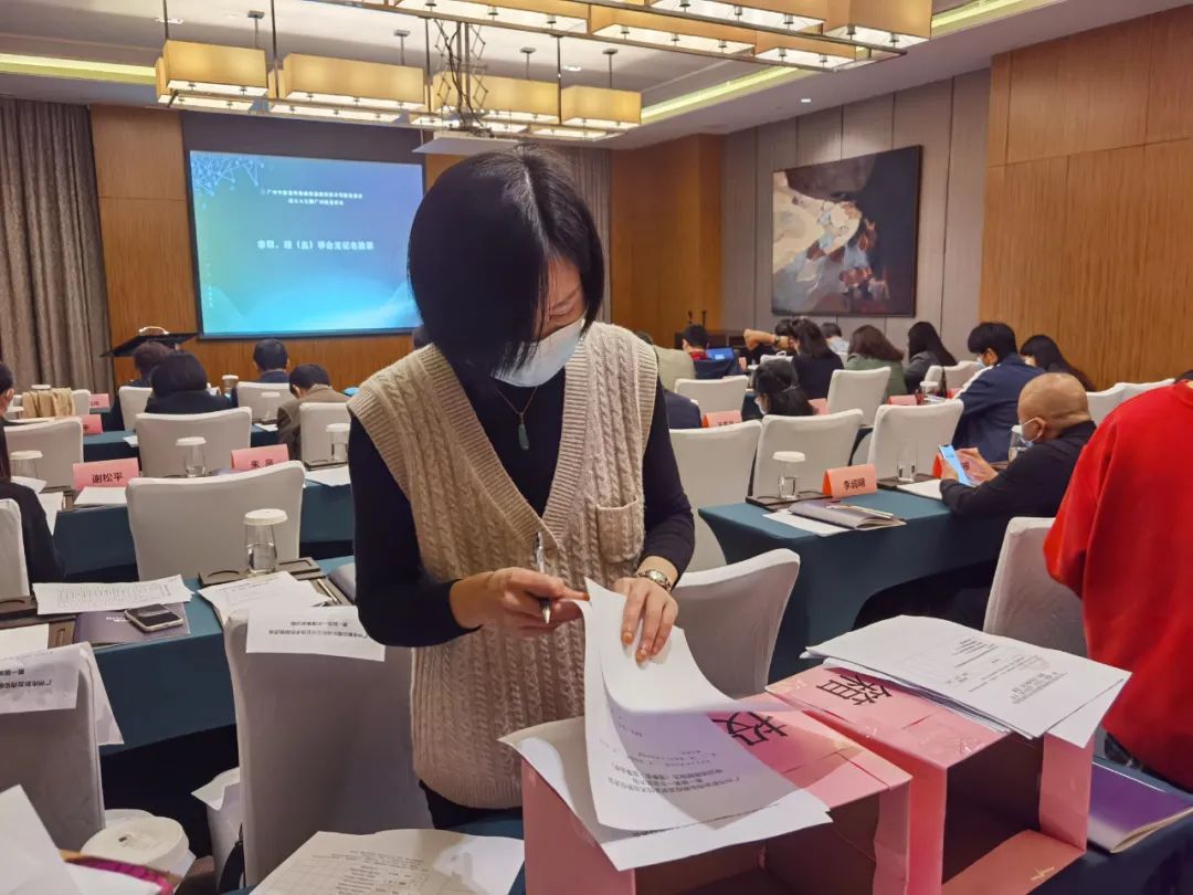 333���� - ��̬�ȵ������Ż�