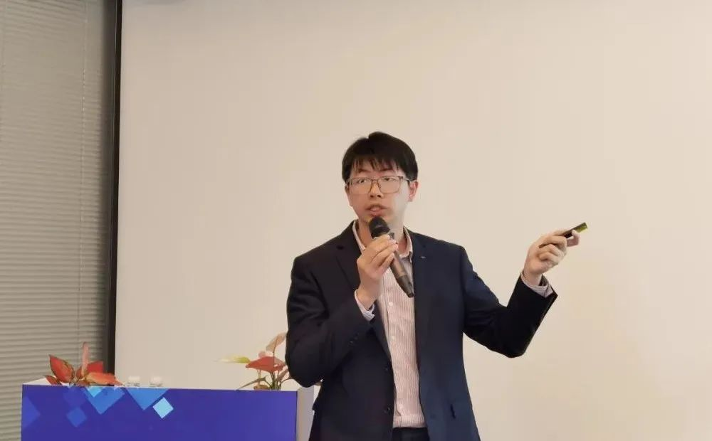 333���� - ��̬�ȵ������Ż�