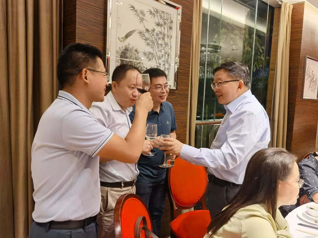 333���� - ��̬�ȵ������Ż�